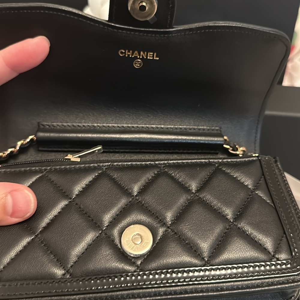 Chanel IPhone holder with chain💜💜💜💜💜 - Picture 7 of 13